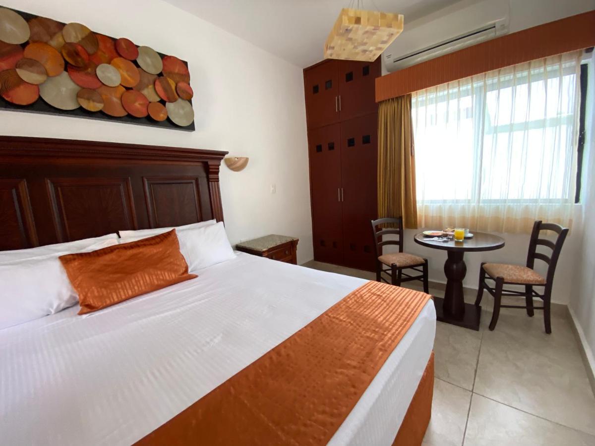 Hotel Las Golondrinas Playa del Carmen Exterior foto
