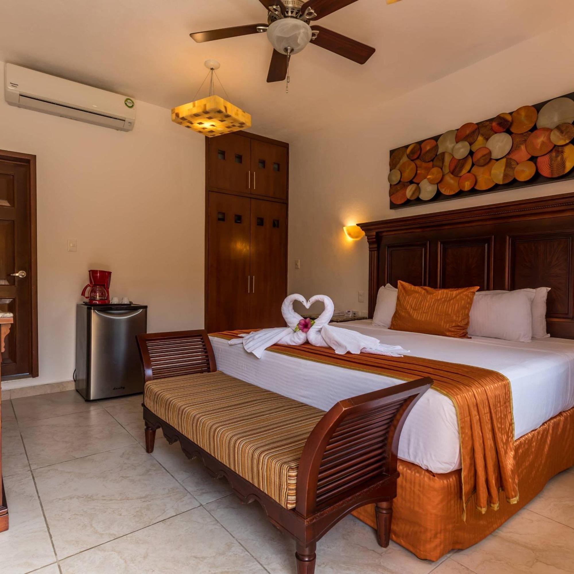Hotel Las Golondrinas Playa del Carmen Exterior foto
